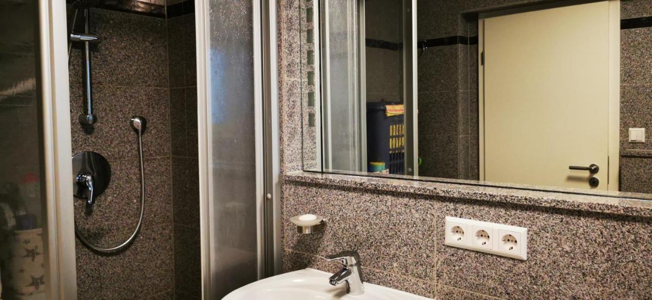 Tolle, Gemutliche, Voll Moblierte 3 Zimmer Wohnung. Baden-Baden Dış mekan fotoğraf