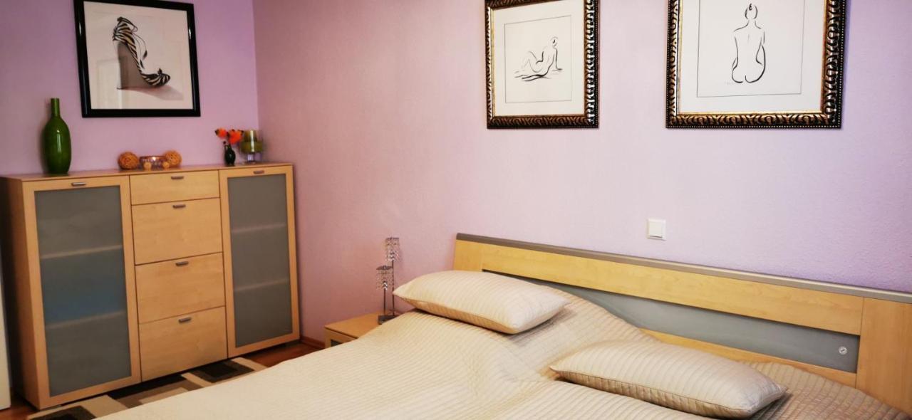 Tolle, Gemutliche, Voll Moblierte 3 Zimmer Wohnung. Baden-Baden Dış mekan fotoğraf
